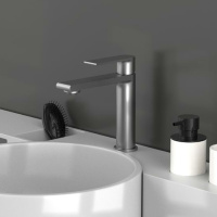 Смеситель для раковины Vogue VBF-1V1GM однорычажный, вороненая сталь - Gidratop.ru изображение