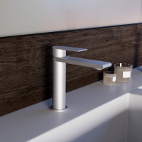 Смеситель для раковины Vogue (SS) VBF-2VS1BN однорычажный, сатин - Gidratop.ru изображение