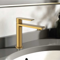 Смеситель для раковины Vogue VBF-1V1BG однорычажный, брашированное золото - Gidratop.ru изображение