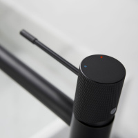 Смеситель для накладной раковины Desire VBF-1D2MB однорычажный, черный - Gidratop.ru изображение