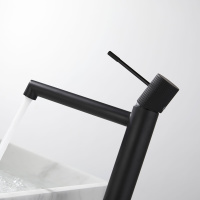 Смеситель для накладной раковины Desire VBF-1D2MB однорычажный, черный - Gidratop.ru изображение