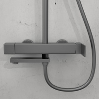 Душевая стойка Cube VSFS-1C1GM с изливом, вороненая сталь - Gidratop.ru изображение