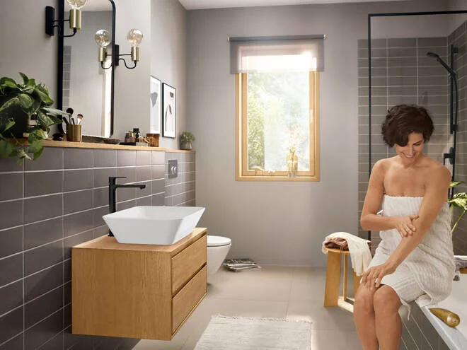 Смеситель для раковины Hansgrohe Rebris 72591670 E, с донным клапаном, черный матовый - Gidratop.ru изображение