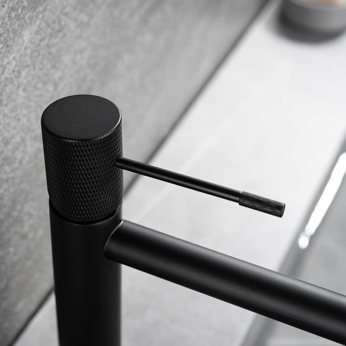 Смеситель для раковины Desire VBF-1D1MB однорычажный, черный - Gidratop.ru изображение