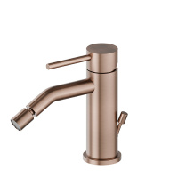 Newform X-STEEL 316 Смеситель для биде на 1 отверстие с донный клапаном, излив 134мм, цвет: PVD Brushed copper bronze - Gidratop.ru изображение