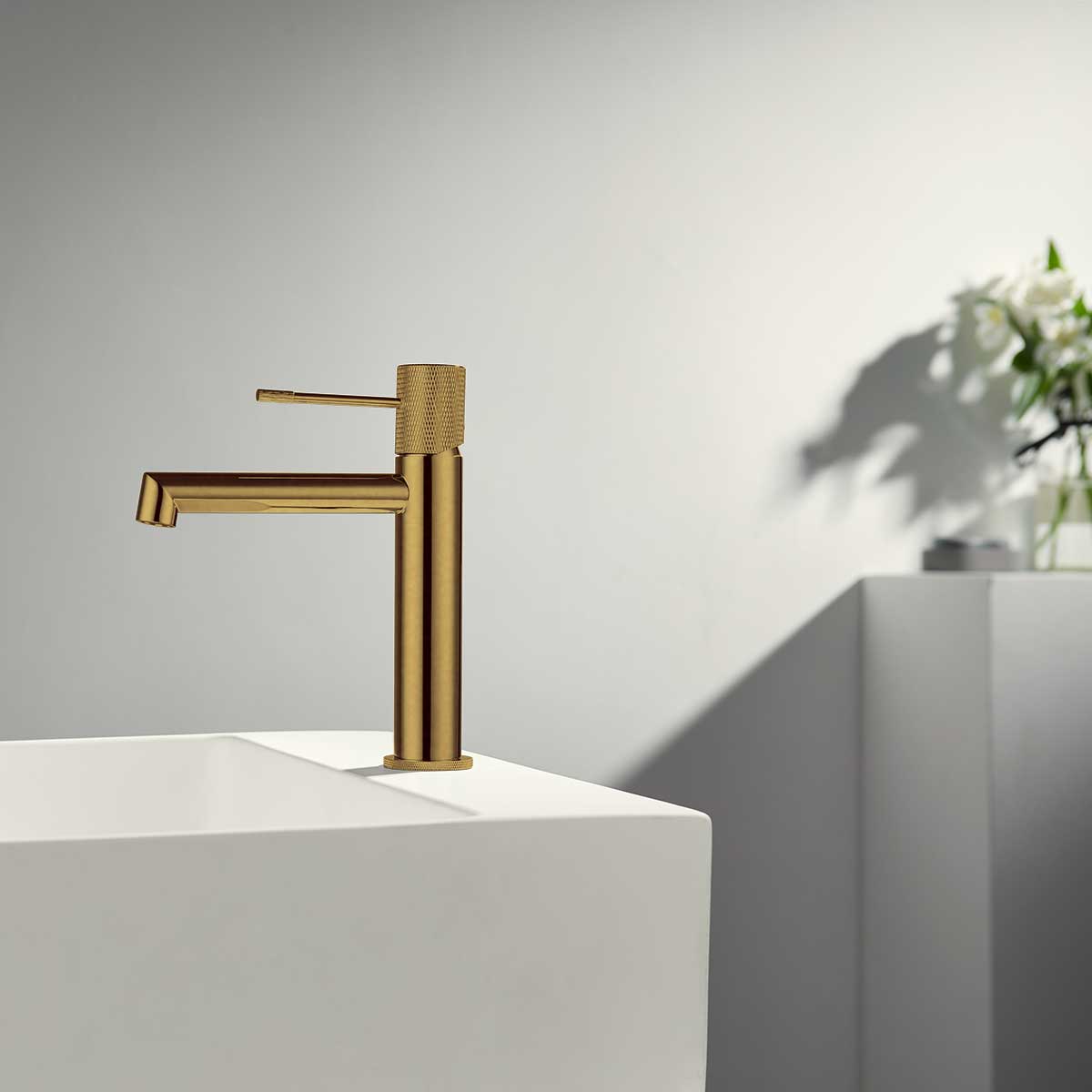 Смеситель для раковины Desire VBF-1D1BG однорычажный, брашированное золото - Gidratop.ru изображение