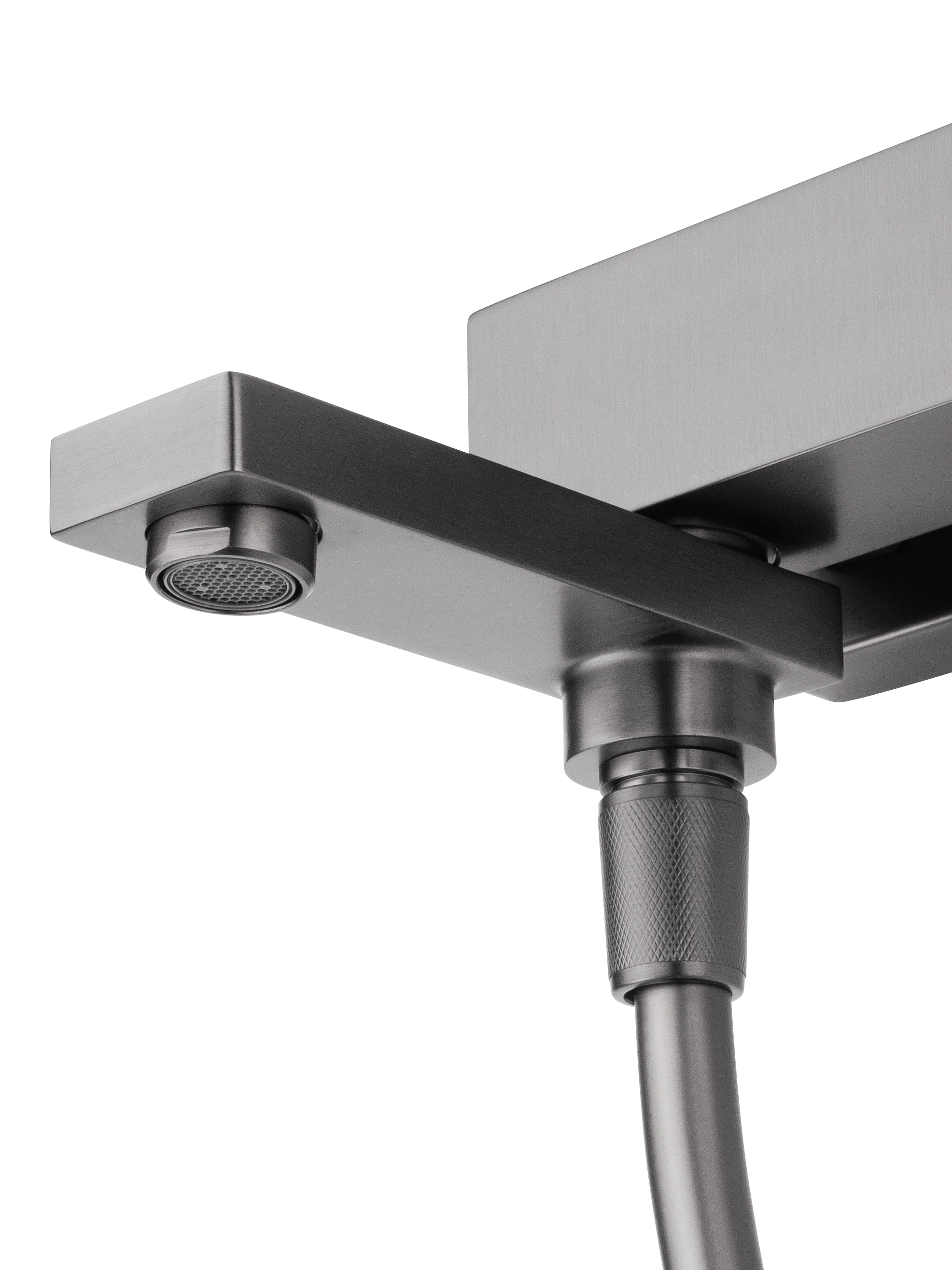 Смеситель для ванны с душем WONZON & WOGHAND CUBE, Темный графит (WW-88639016-BGM) - Gidratop.ru изображение