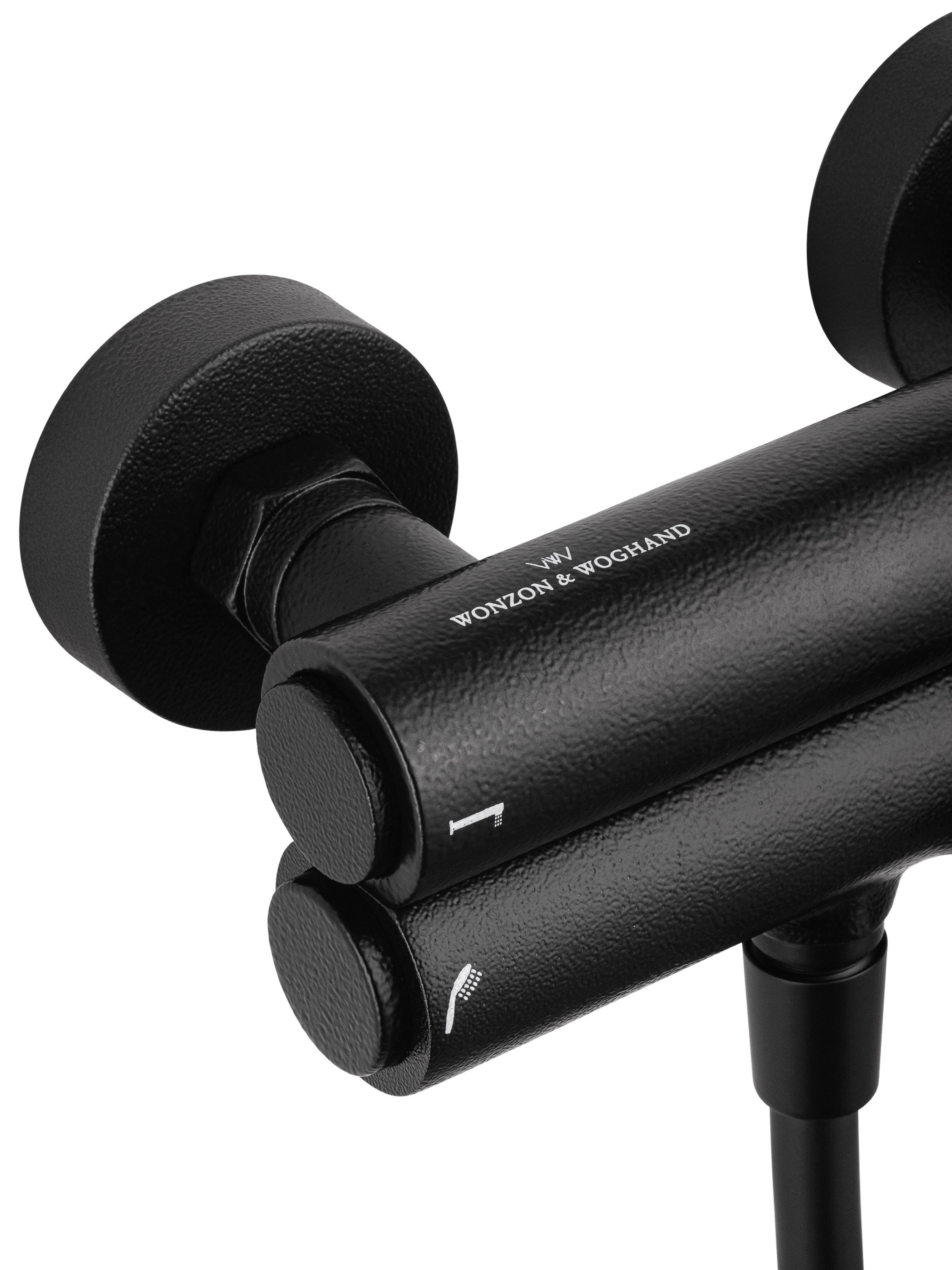 Смеситель для ванны с душевым гарнитуром и термостатом WONZON & WOGHAND LOOP, Черный матовый (WW-311-00-508) - Gidratop.ru изображение