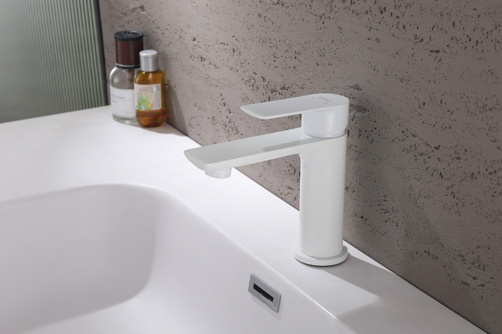 Смеситель ABBER Weiss Insel AF8010FW для раковины, белый матовый - Gidratop.ru изображение