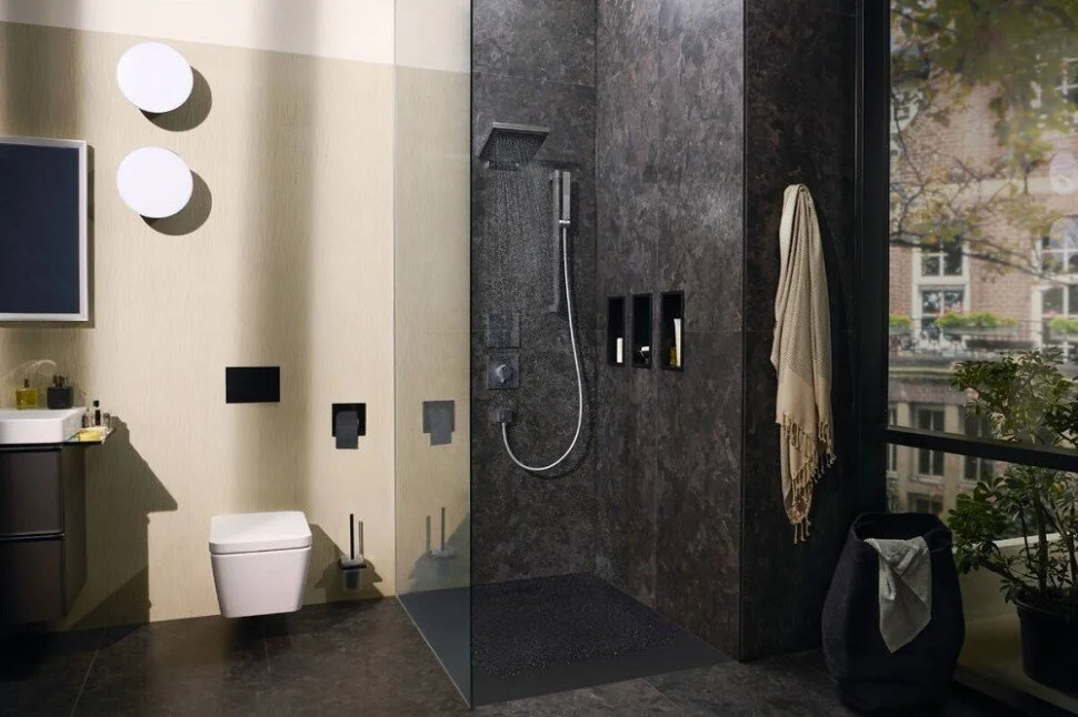 Смеситель Hansgrohe ShowerSelect Comfort E, 15571340, для душа, термостатический, шлифованный черный хром - Gidratop.ru изображение