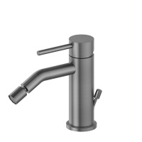 Newform X-STEEL 316 Смеситель для биде на 1 отверстие с донный клапаном, излив 134мм, цвет: PVD Brushed gun metal - Gidratop.ru изображение