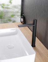 Смеситель ABBER Rund AF8711B для накладной раковины, черный матовый - Gidratop.ru изображение