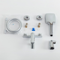 LINER-VD-01 Смеситель для ванны и душа однорычажный  в комплекте с ручным душем, шлангом и держателем, исполнение хром - Gidratop.ru изображение