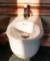 Биде Laufen The New Classic 8.3085.1.000.302.1, подвесное - Gidratop.ru изображение