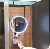 Настенное косметическое зеркало Keuco iLook_move 17612 019002 с сенсорной панелью - Gidratop.ru изображение