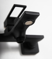 LUCE Смеситель для ванны и душа, чёрный LUC-VAS-NERO - Gidratop.ru изображение